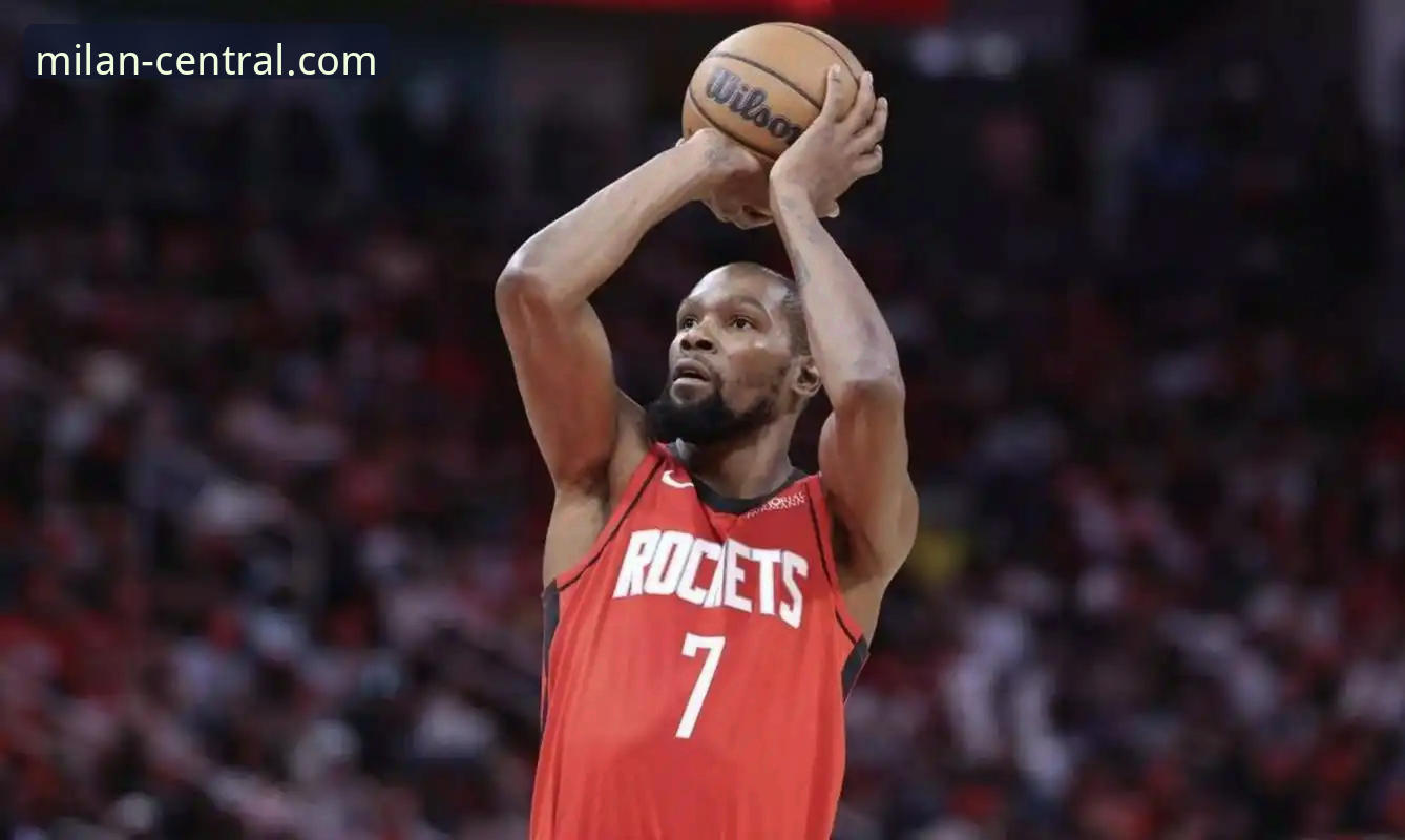 火箭主场大胜尼克斯赛事详解：一场攻防节奏的深度剖析